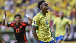 许多公众人 许多公众人